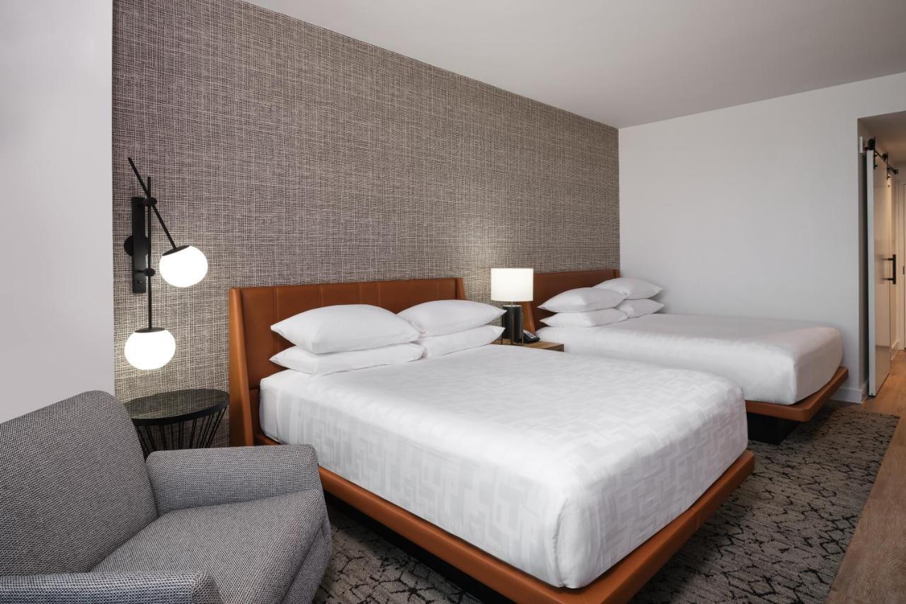 Queen Room Two Queen Beds Roll Shower Golf View Club Level or Mobility Hearing Accessible,1185085198:JPEG